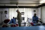 Est de la RDC : douze patients poignardés sur leur lit d'hôpital Est de la RDC : douze patients poignardés sur leur lit d'hôpital