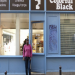 Société-Racisme: Une commerçante a découvert une affiche raciste sur sa devanture