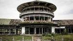 RDC : Ruines et nostalgie à Gbadolite, 25 ans après Mobutu RDC : Ruines et nostalgie à Gbadolite, 25 ans après Mobutu